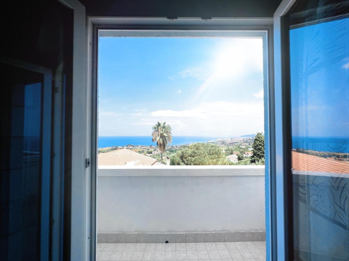 Perla Blu Bed & Breakfast Santa Domenica  Bagian luar foto